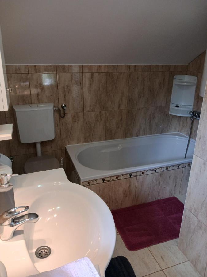 M & J Villa Krasno Polje Luaran gambar