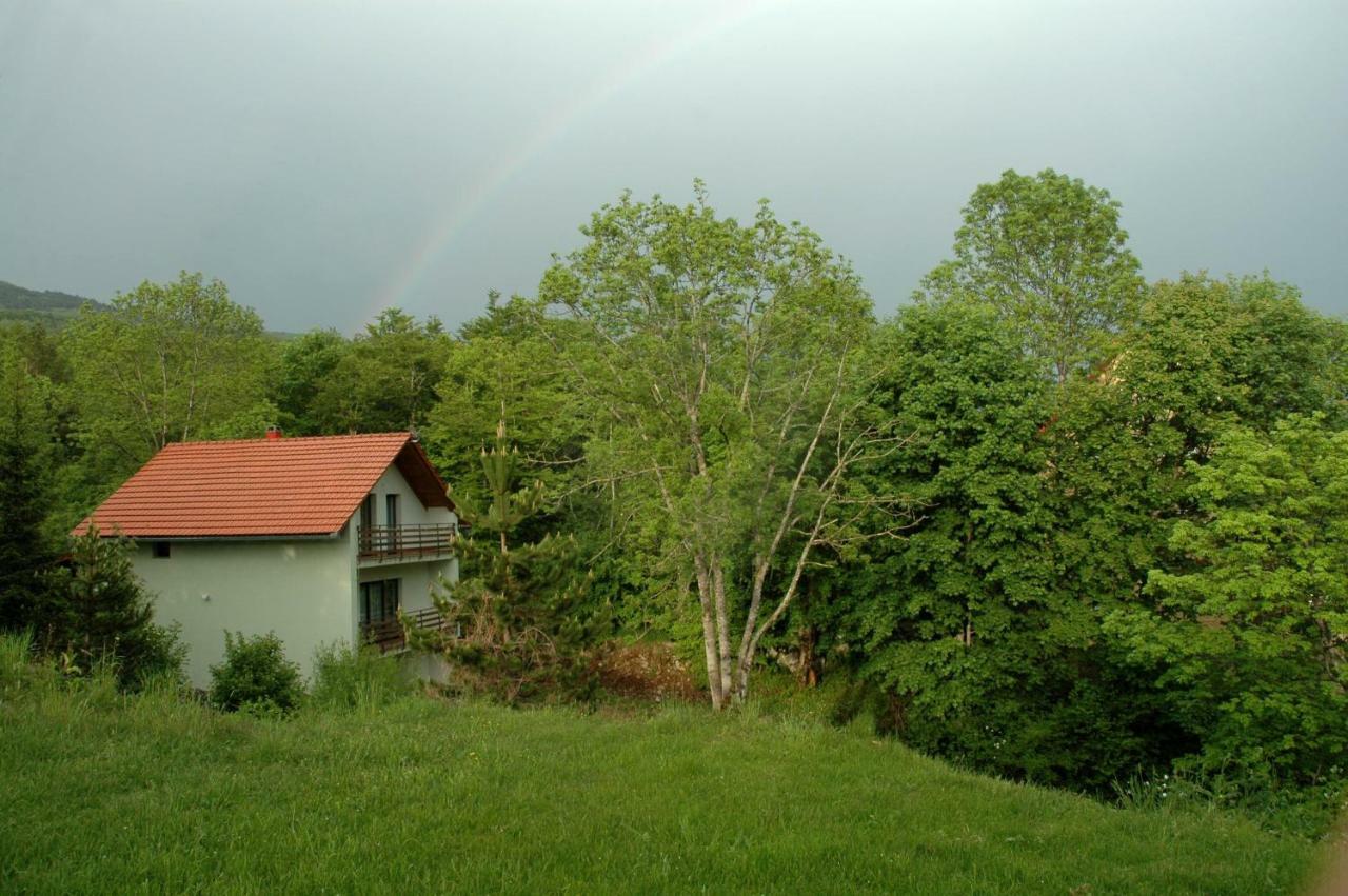 M & J Villa Krasno Polje Luaran gambar