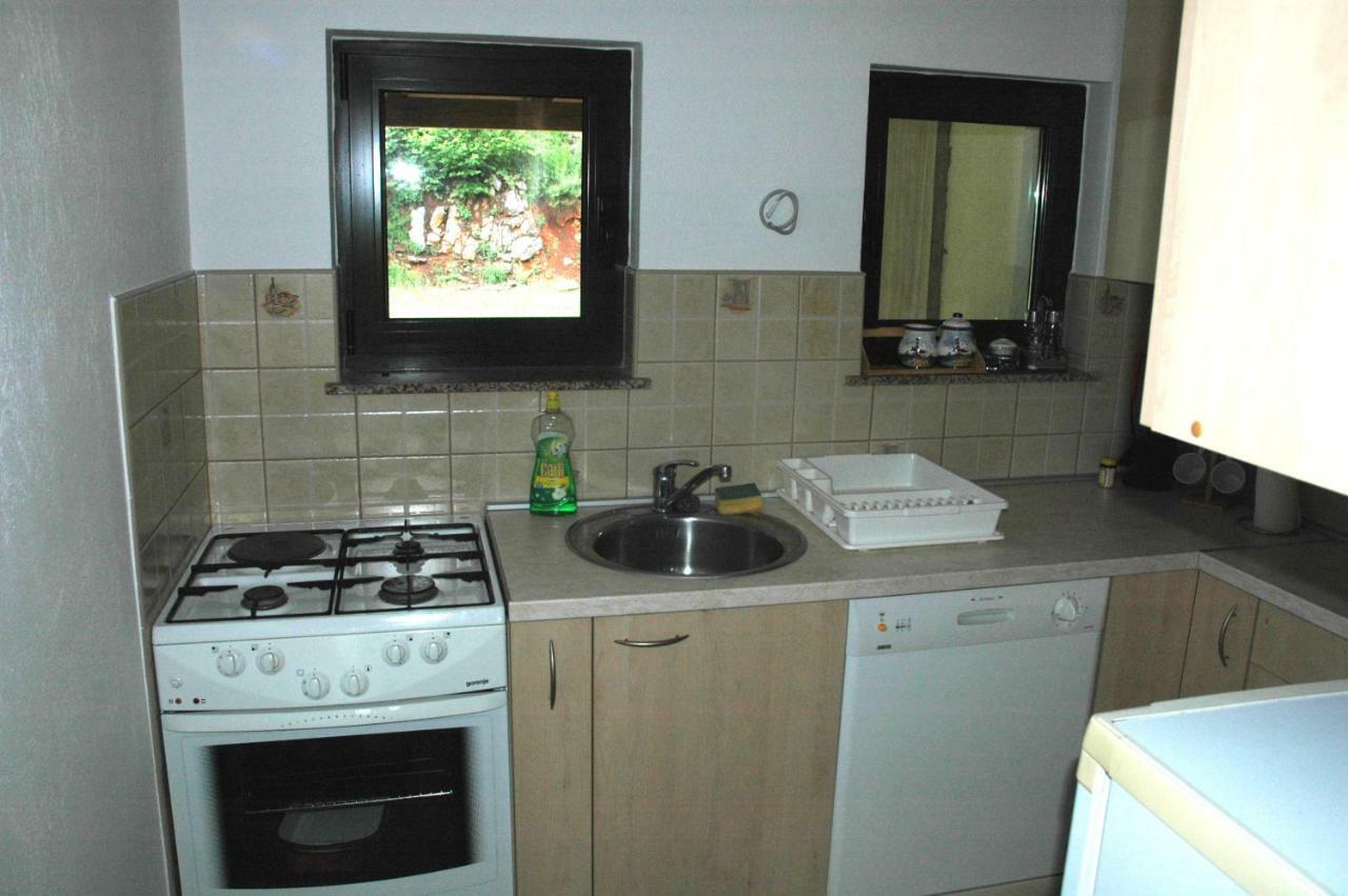 M & J Villa Krasno Polje Luaran gambar